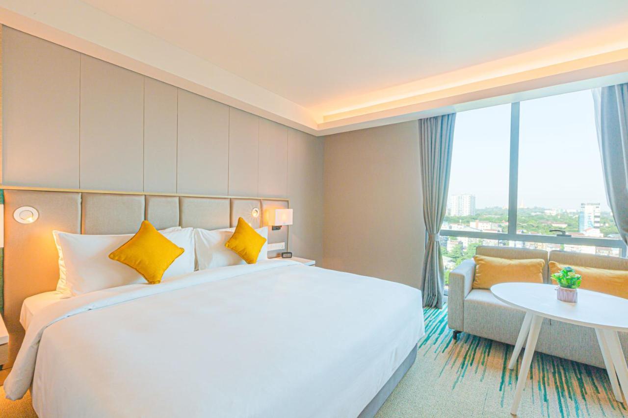 Zealax Hotel & Residence Yangon Exterior foto