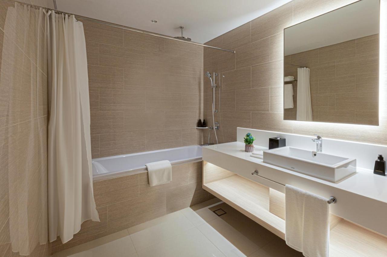 Zealax Hotel & Residence Yangon Exterior foto